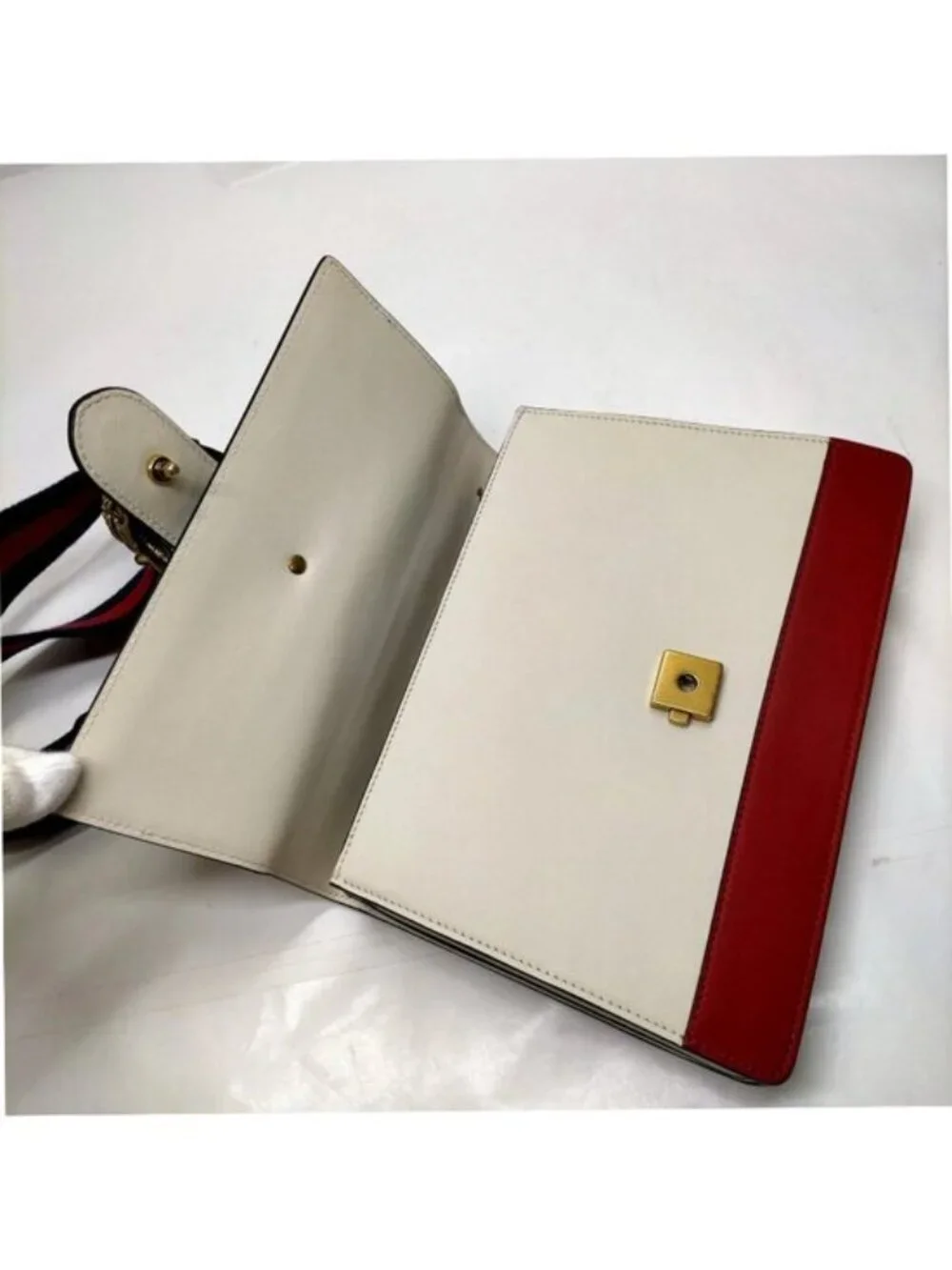 Gucci make statement